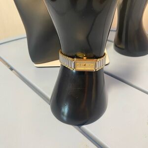 Vintage Citizen Quartz Ladies Gold Tone Rectangular Watch Two-Tone Band Japan